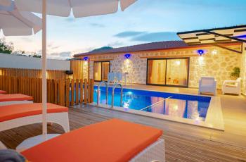 Villa Cordoba Çocuk Havuzlu Tatil Villası