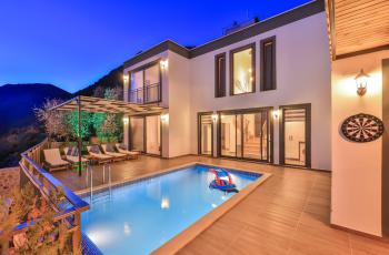 Villa Alpanos, Doğa Manzaralı Villa