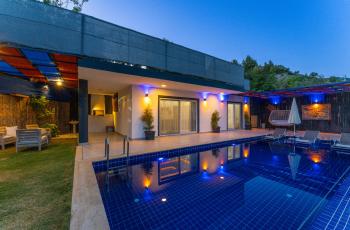 Villa Emek, Jakuzili Muhafazakar Villa