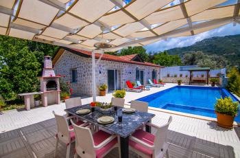 Villa Nur Çocuk Havuzlu Tatil Villası