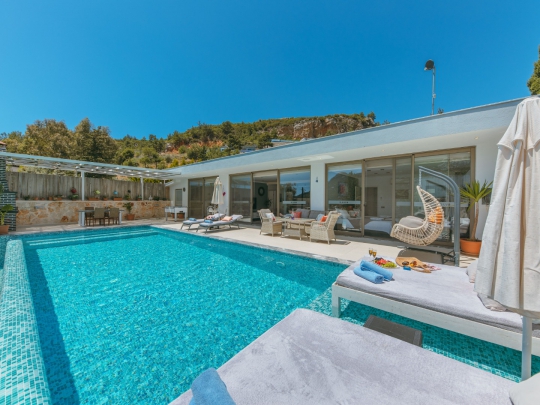 Villa Asya İslamlar, Korunaklı Bahçeli Tatil Villası