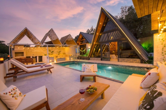 Villa Pukka, Doğa İçerisinde Muhafazakar Villa