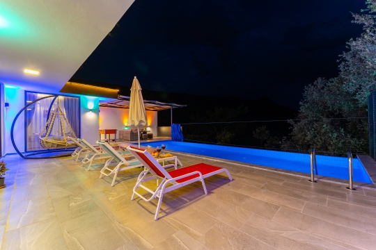 Villa Nevi, Jakuzili Doğa Manzaralı Villa