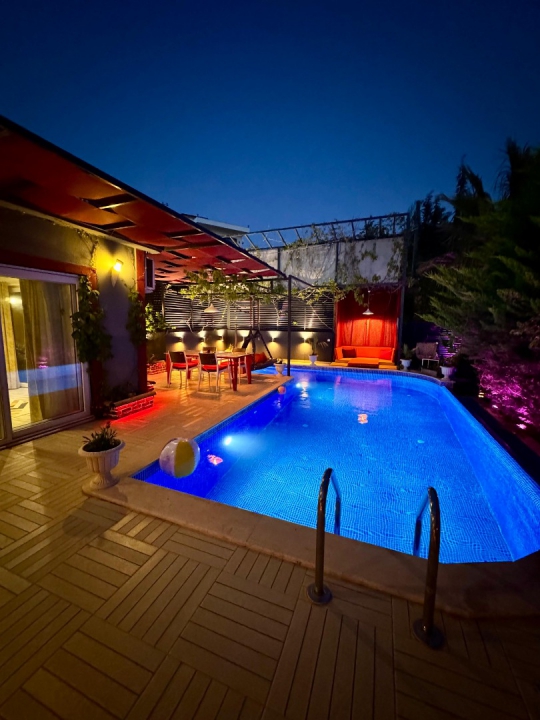 Villa Renk İslamlar, Jakuzili Balayı Villası